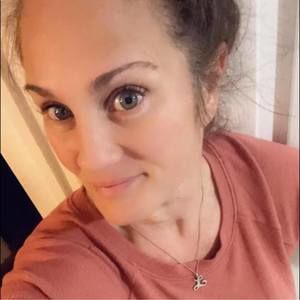 Meet your Posher, Leslie